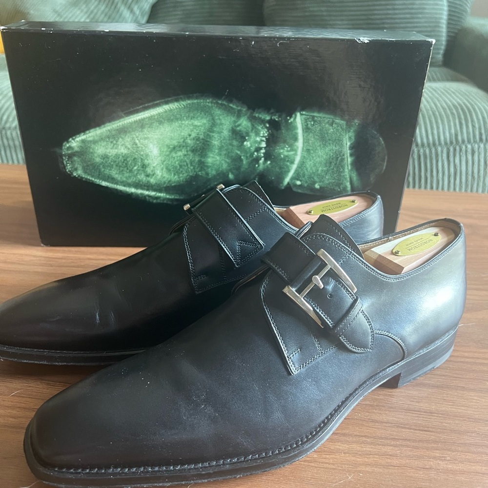 Magnanni Black Leather Buckle Oxfords